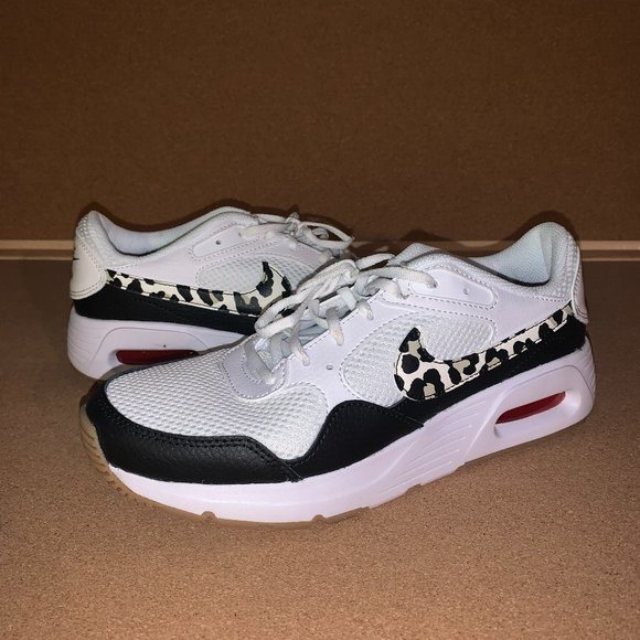 Nike Shoes - Women's Nike Air Max Size 8